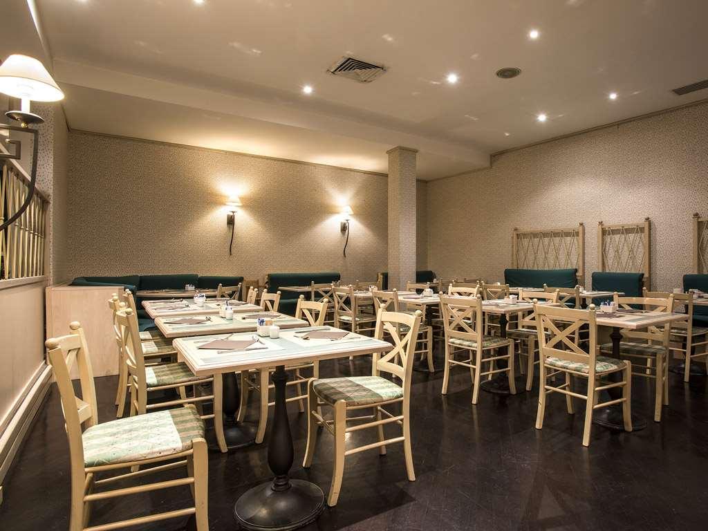 Flyon Hotel & Conference Center Bologna Restaurant foto Restaurant interior