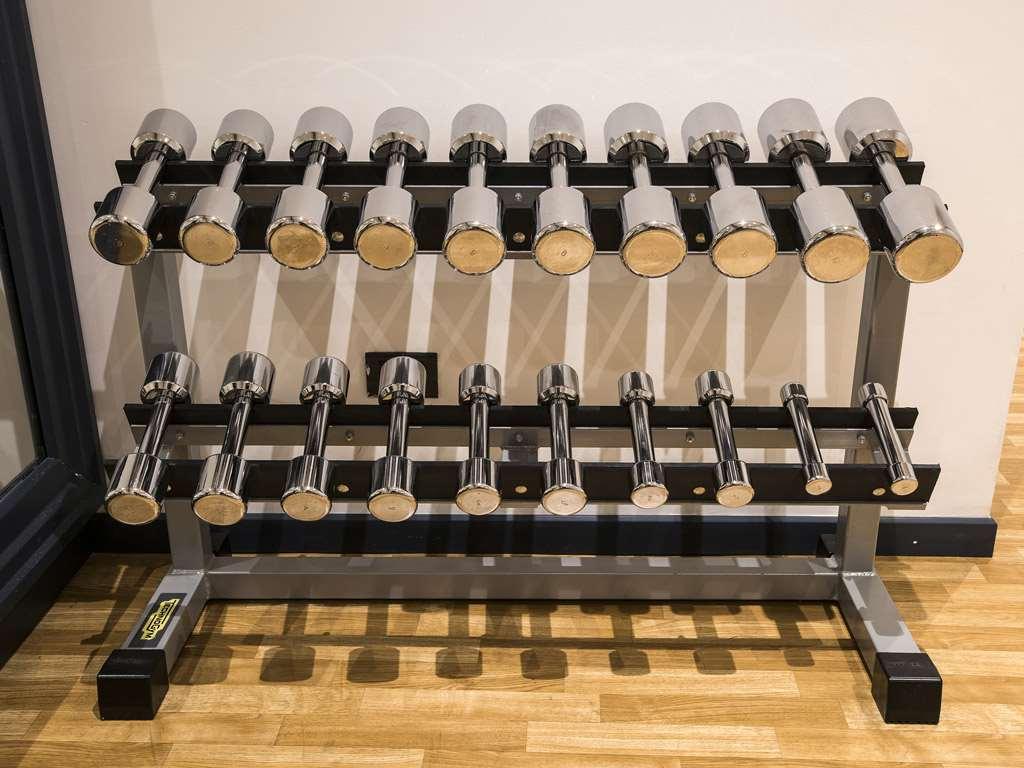 Flyon Hotel & Conference Center Bologna Faciliteiten foto Dumbbell rack