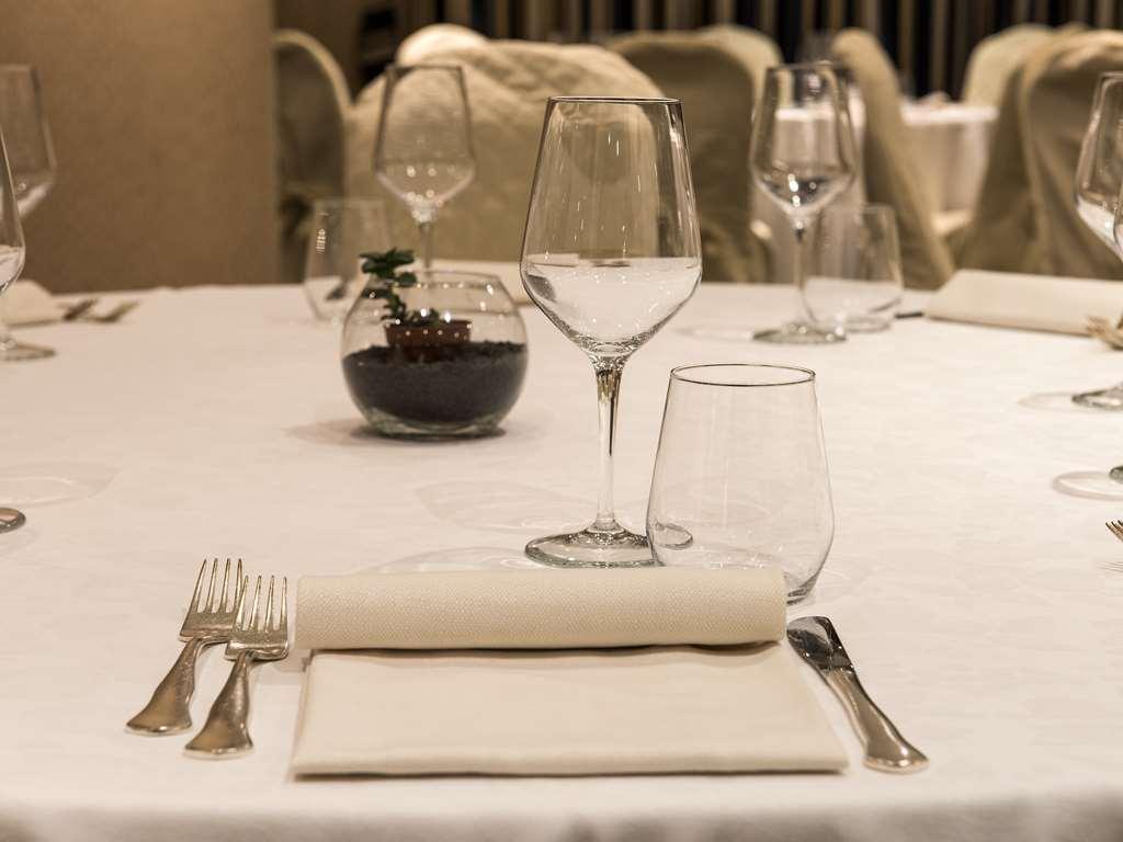 Flyon Hotel & Conference Center Bologna Restaurant foto Restaurant