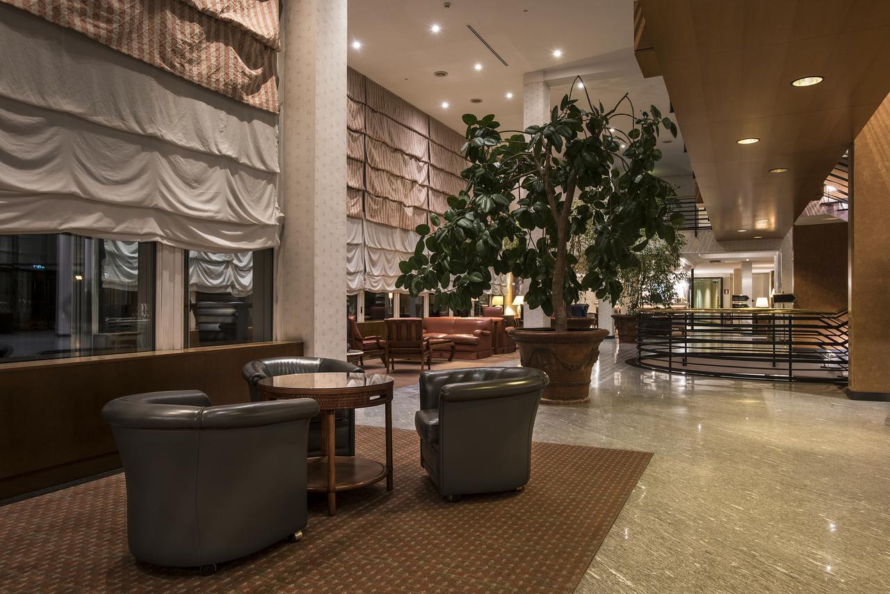Flyon Hotel & Conference Center Bologna Buitenkant foto Hotel