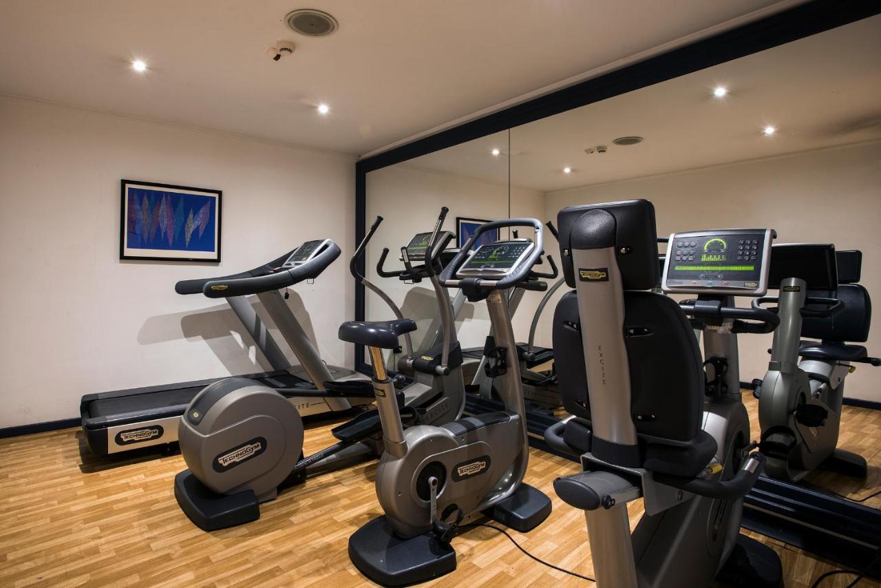 Flyon Hotel & Conference Center Bologna Buitenkant foto Fitness room